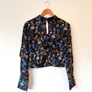 Need Supply Retro Cropped Black Floral Blouse with Open Back